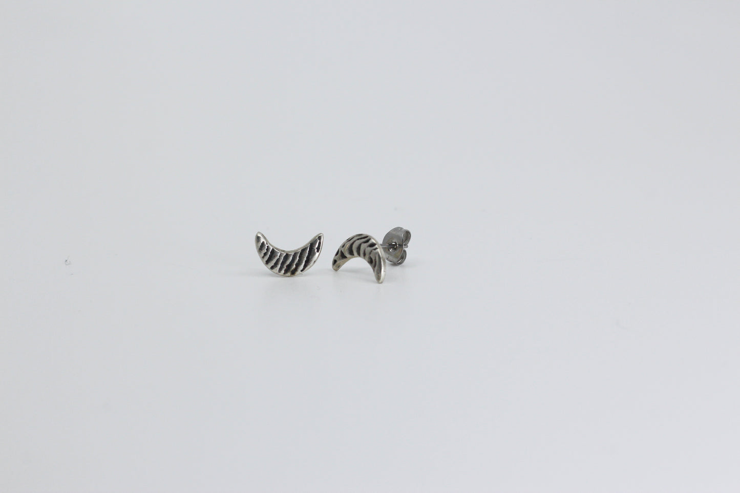 Waning Studs