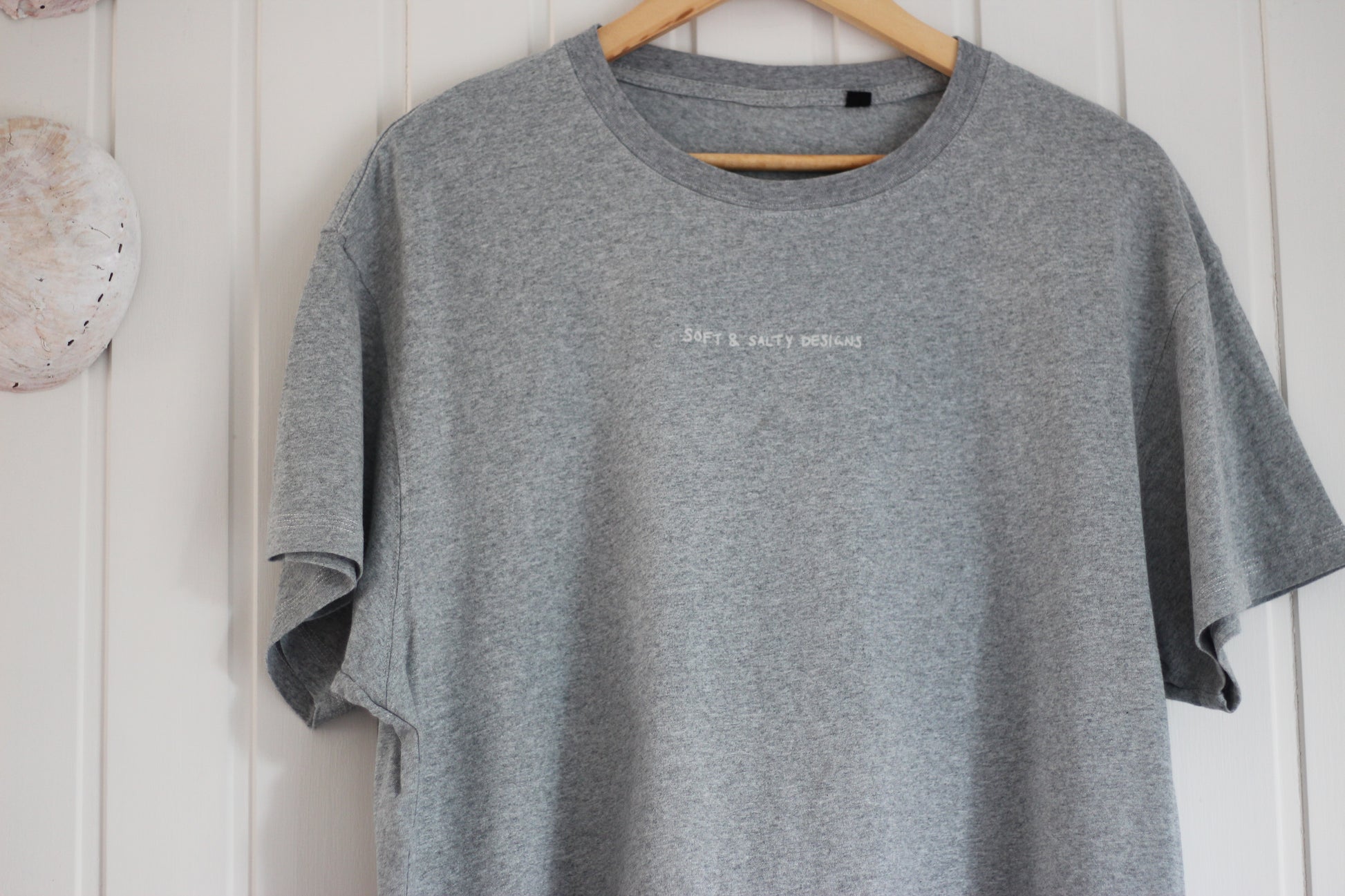 Gray marle GOTS organic t-shirt hand printed with kelp design.