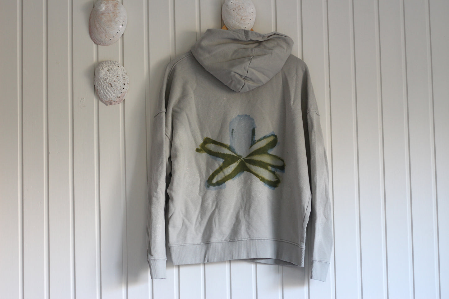 Outlet Hood 003