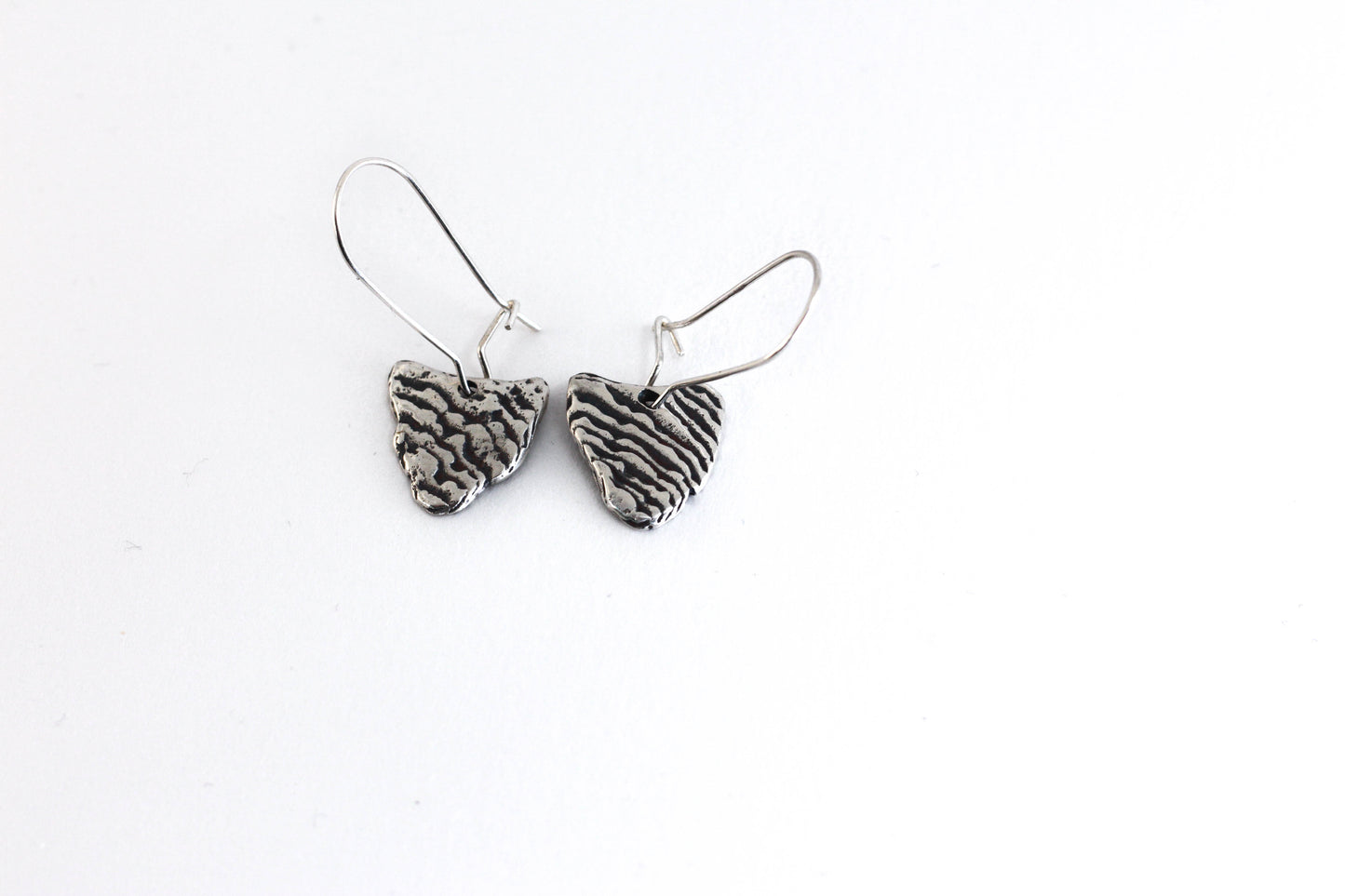Islet Hooks