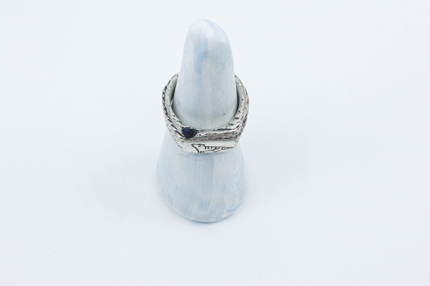 'Howling' Ring