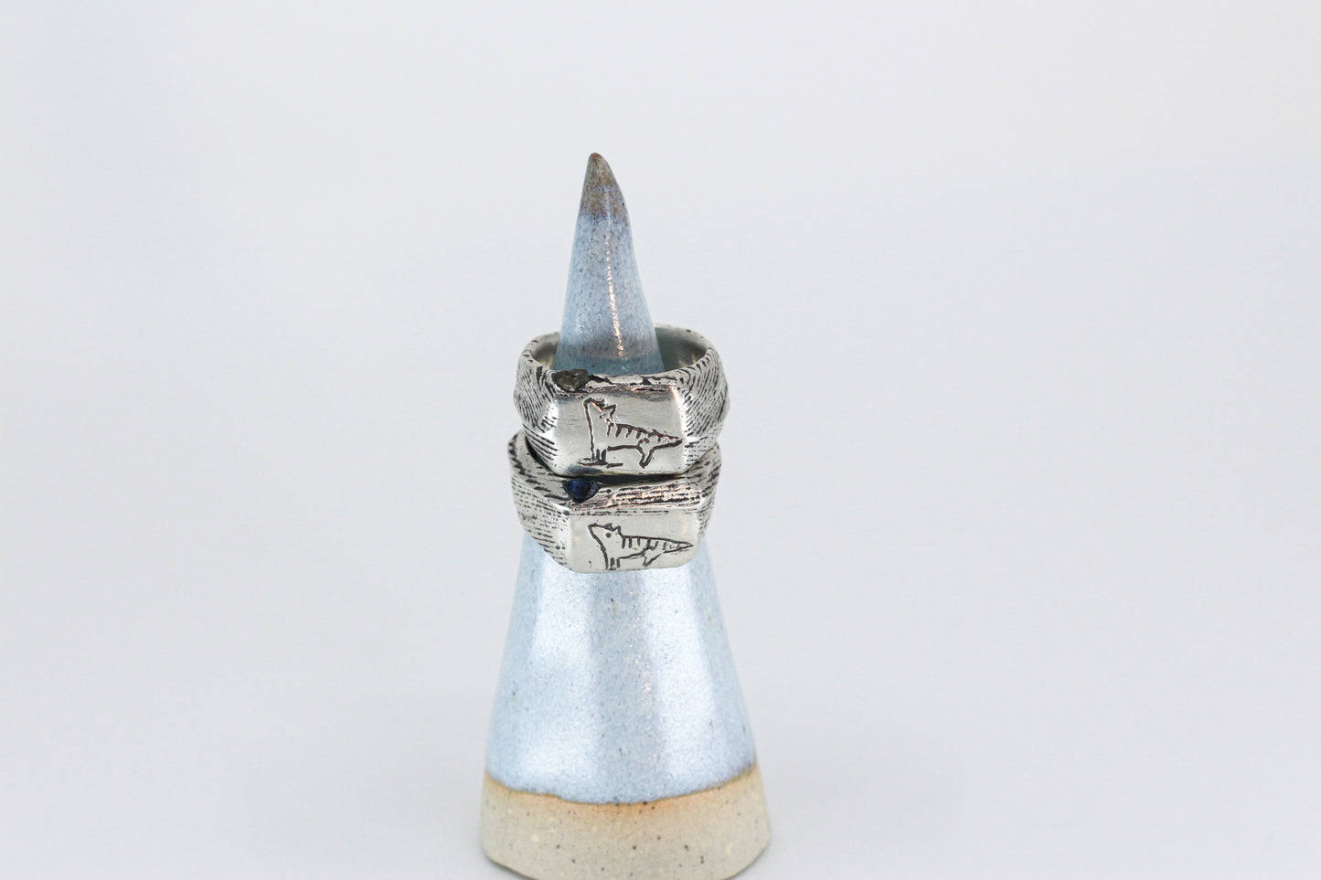 'Howling' Ring