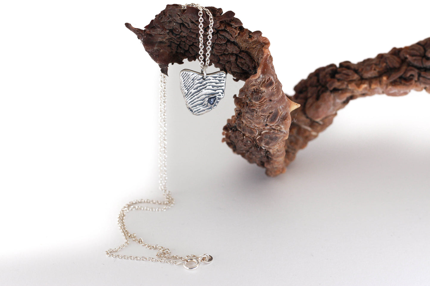 Islet Necklace with Sapphire