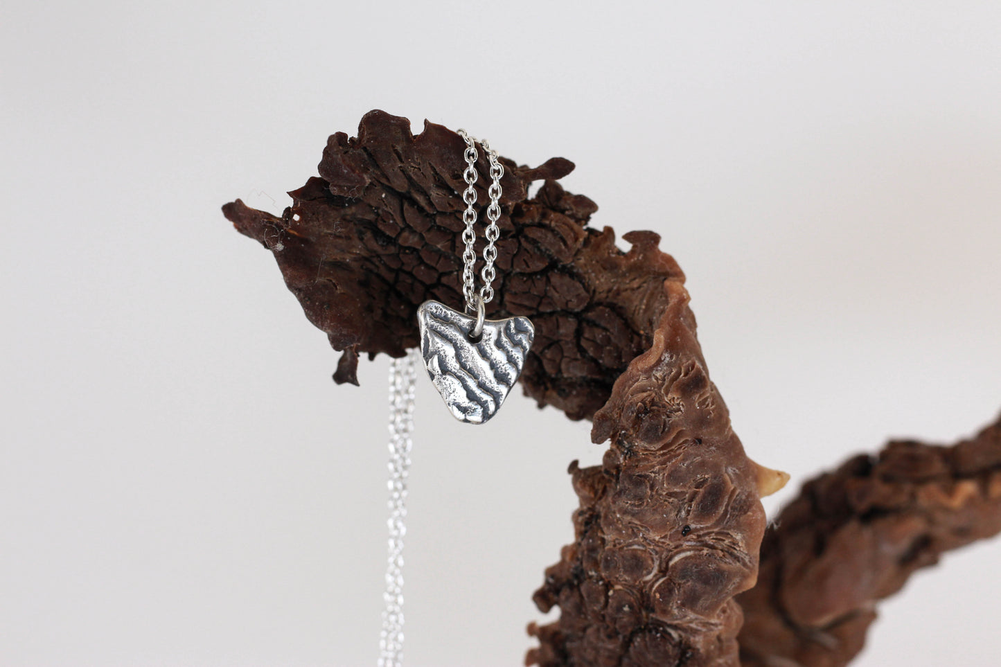 Islet Necklace